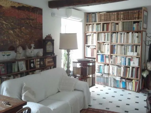 Un'Oasi Di Tranquillita Apartment Genoa Italy
